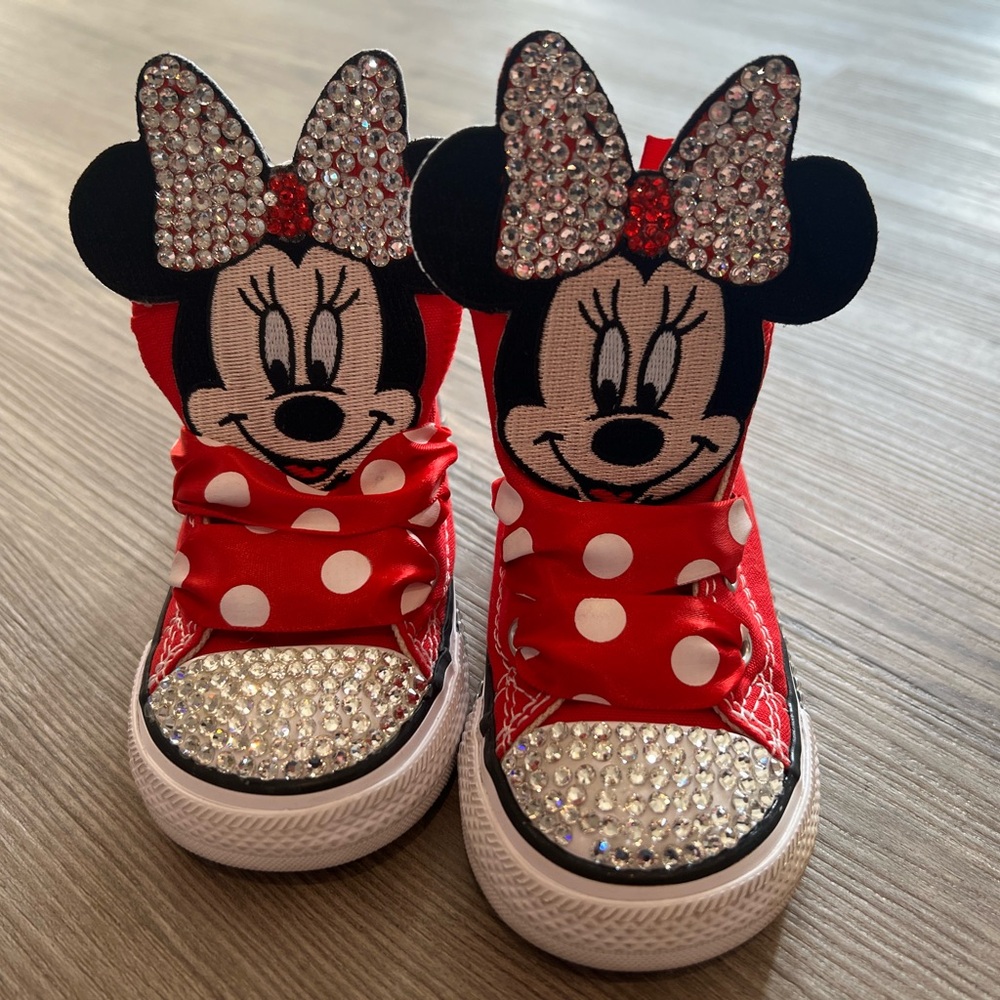 Custom Minnie Mouse Converse